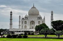 Private Sunrise Taj Mahal Tour from Delhi with Expert Guide