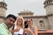 Agra: Taj Mahal Private Tour with Entry Tickets and Guide