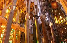 Barcelona Highlights Sagrada Familia and Park Guell Semi-Private