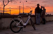 Paris: Small Group Highlights E-Bike Guided Tour