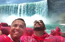 Niagara Falls Day Tour, Boat Cruise and Journey Behind the Falls