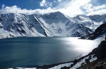 Tour Reservoir the plaster and Cajon del Maipo