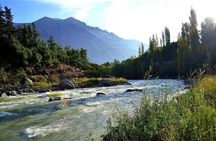 Tour Reservoir the plaster and Cajon del Maipo