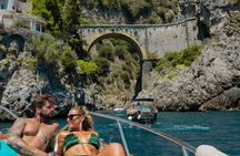 Positano & Amalfi Boat Tour from Naples with Light Lunch