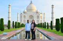 Agra: Skip-the-Line Taj Mahal and Agra Fort Tour - All Inclusive
