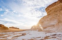 2-Day Bahariya Oasis White and Black Overnight Camping Jeep Tour 