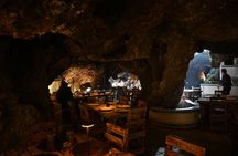 Balloon flight with breakfast in Cave and Pyramids tour from CDMX