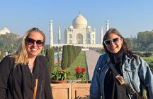 From Delhi: Taj Mahal Sunrise & Agra Handicraft Heritage Tour