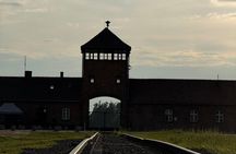 Auschwitz Birkenau Memorial Tour from Krakow Transfer and Ticket