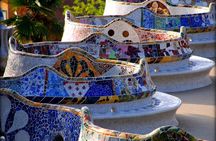 Essential Barcelona Walking Tour Gaudi and Gothic Quarter