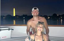Luxury Hot Tub Boat of DC Potomac Monuments Private Tub up to 10