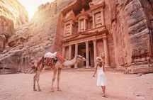 Petra Full Day Trip from Sharm El Sheikh with Lunch and Transfers