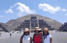 Exclusive Teotihuacán Pyramids, Cave & Hot Air Balloon Ride