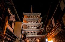 Kyoto: Gion Geisha District & Sake-in-Hand Walking Tour