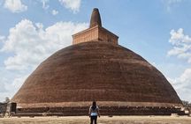 Anuradhapura Guided Day Tour of Ancient Ruins from Colombo