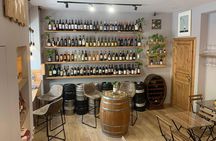 Wine Tasting Experience with Local Food Pairings in Naples