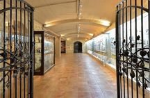 Athens wine tour: Wine museum and wine tasting with food pairing