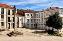 Santiago de Compostela Historic Walking Tour in Small Group