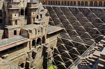 Jaipur to Agra Overnight Tour with Abhaneri and Fatehpur Sikri