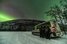 Small Northern Lights Tour Max 8 Guests Pickup and Photography