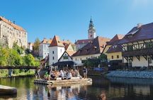 River Cruise, Castle, Lunch & Treats: Krumlov SUMMER Tour 5h