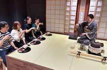 Kyoto Nishiki Market Walk Tour with Tea Ceremony Experience