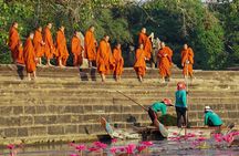 Angkor Wat and Angkor Thom Private Half Day Tour