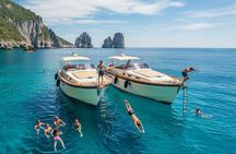 Capri in a Day: Boat Tour + City Visit + Free Bar + Brunch