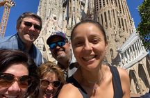 Sagrada Familia & Official Guide Private or Small Group Tour