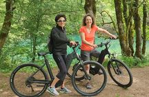Guided tour of Rocamadour and its canyons by electric bike