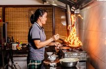 Hoi An Bites Food Tour with 15+ Tastings