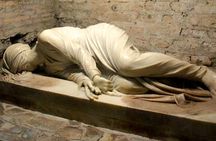 Hidden Rome: Catacombs and Underground Tour with Transport