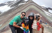 Rainbow Mountain and Red Valley Tour