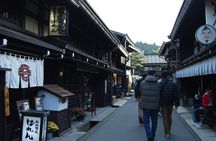 Walking Tour in Takayama Old Town and Historic Streets