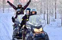 Small Group: Snowmobile Safari from Riverside Lodge 3h