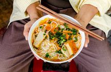 Da Nang Nights Food Tour with 15+ Tastings