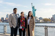 Top Rated Private NYC tour by limousine, choice of 3 or 5 hours