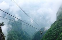 Private Night Tour to Tianmen Mountain: Skywalk & 72 Odd Towers