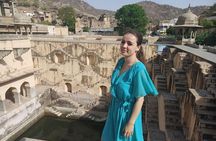 2-Day Private Golden Triangle Tour: Taj Mahal & Jaipur from Delhi