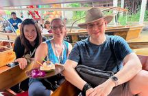 Private Tour to Railway and Floating Markets with Simple Brunch