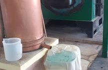 Knossos Palace, Olive Oil, Winery & Raki Distilery with Lunch