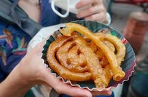 Old Delhi Food Tour: 8 Tastings & Tuk-Tuk Ride with Local Expert