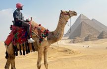 Female Guided Tour to The Pyramids of Giza and The Great Sphinx
