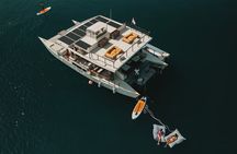 4-in-1 Nusa Lembongan Breakfast and Snorkel Catamaran Cruise