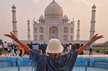 All Inclusive Day Trip to Taj Mahal, Agra Fort and Baby Taj from Delhi by Car