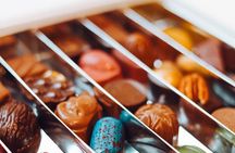 Guided Walking Tour of Bruges with Canal Cruise and Tastings