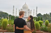 Private Taj Mahal & Agra Fort Tour from Delhi by Gatimaan Express