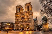 Notre-Dame Interior or Exterior Tour with Scheduled Group Access