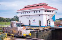 Half-Day City and Panama Canal Tour