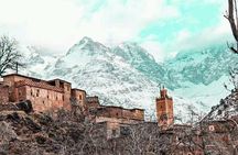 Lunch with a Panoramic View of the Atlas Mountains